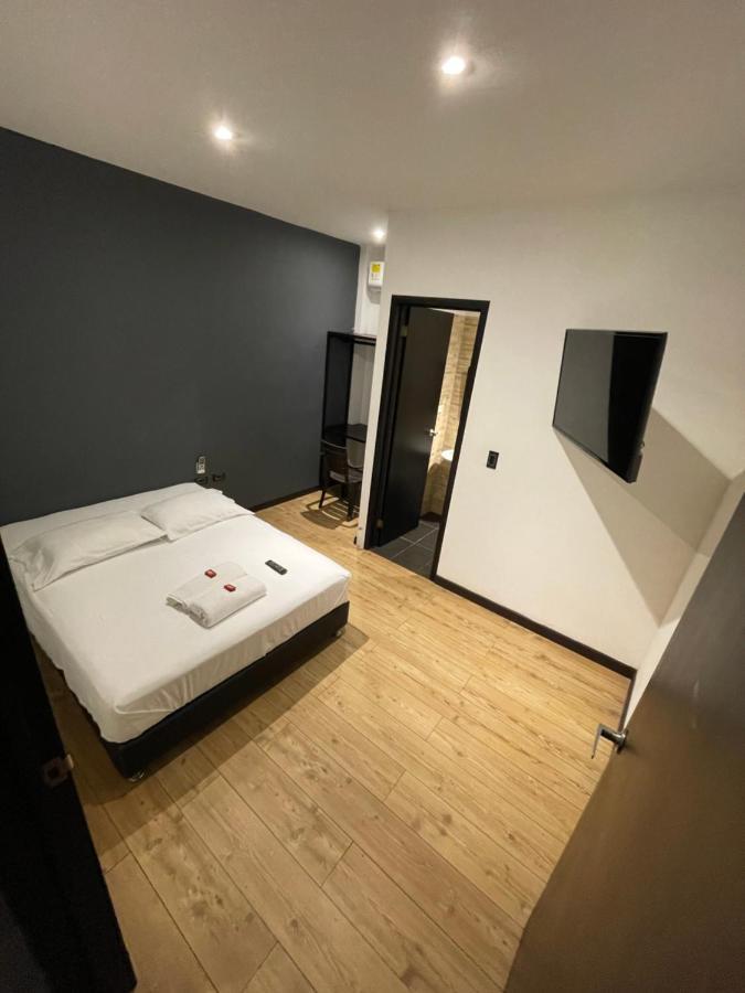 Zugi Inn Hotel Leticia Buitenkant foto