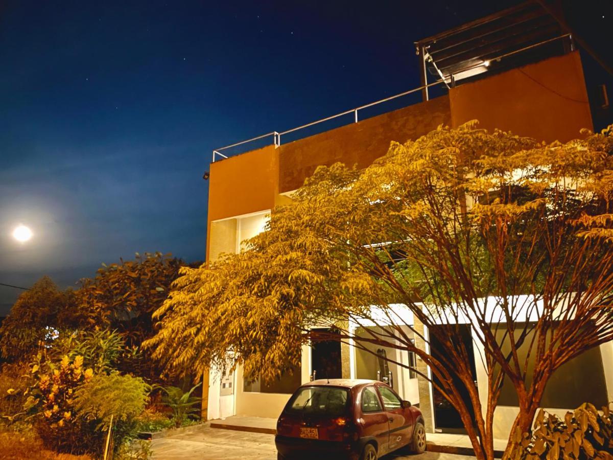 Zugi Inn Hotel Leticia Buitenkant foto